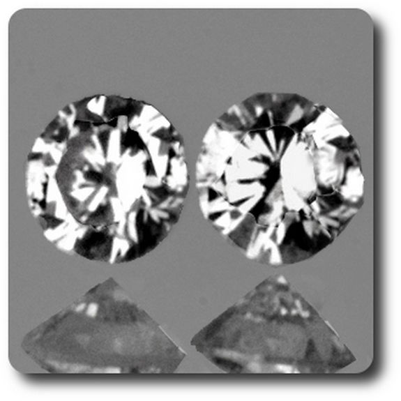 0.03CT. 2 pcs NATURAL WHITE DIAMOND (F-G).VS