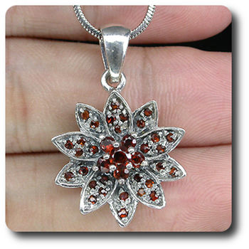 PENDENTIF GRENAT & MARCASSITE