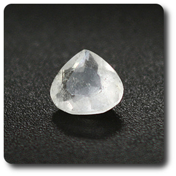 0.26 CTS. INDERITE . VS