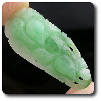 14,52 cts DRILLED JADE CARVING