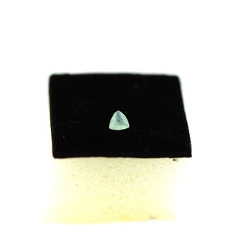0.18CT. GREEN SMITHSONITE . VS