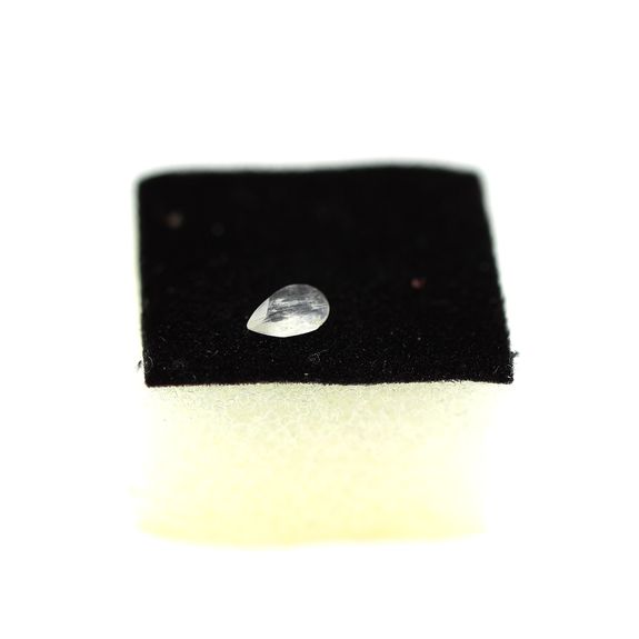 0.11CT. INDERITE . VS