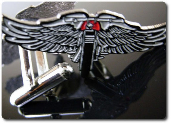 BOUTONS DE MANCHETTES