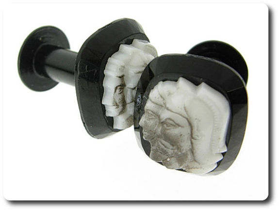 BOUTONS DE MANCHETTES