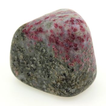 86.80 cts  KAKORTOKITE