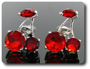 6x10~7mm Simulated Ruby Cherries Cufflink