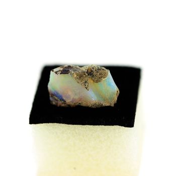 3.70ct NATURAL ROUGH OPAL