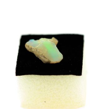 2.70ct NATURAL ROUGH OPAL