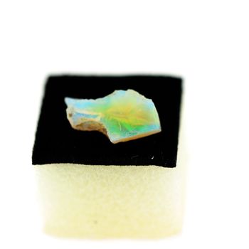 1.95ct NATURAL ROUGH OPAL