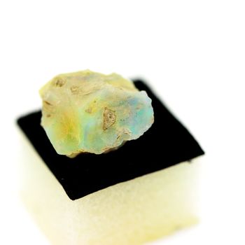 10.50ct NATURAL ROUGH OPAL