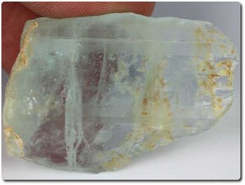 103.80 cts AQUAMARINE CRYSTAL
