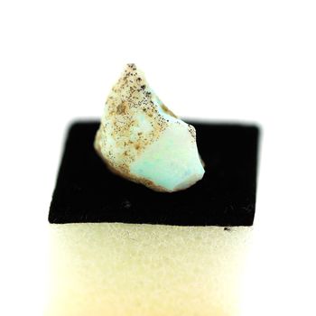 3.85ct NATURAL ROUGH OPAL