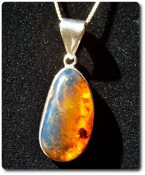 PENDENTIF AMBRE BLEU