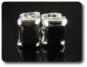 BOUCLES D'OREILLE SAPHIR NOIR