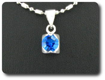 6 mm Blue Sapphire Pendant