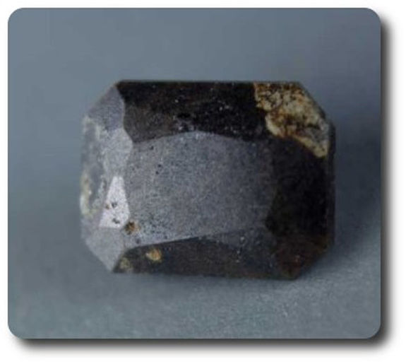 3.75CT. LORENZENITE