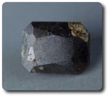3.75CT. LORENZENITE