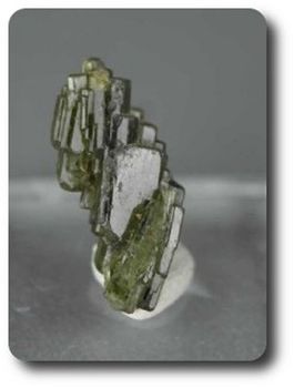 4.00CT. DIOPSIDE CRYSTAL