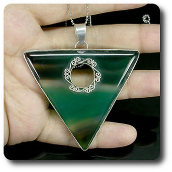 PENDENTIF AGATE VERTE