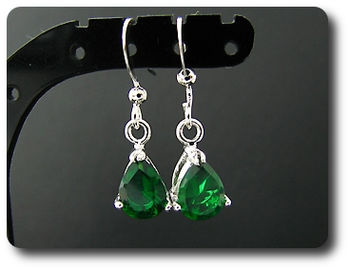 BOUCLES D'OREILLE EMERAUDE