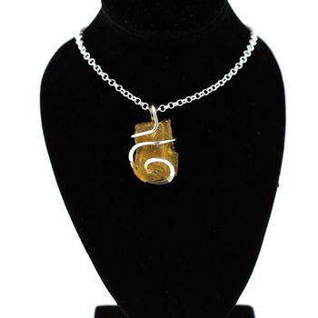 8.00CT. Natural Copal pendant