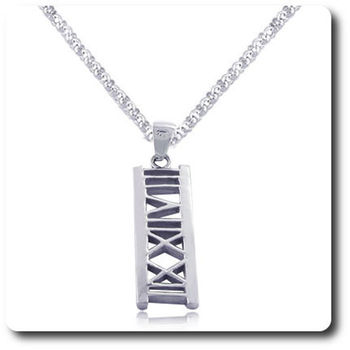 PENDENTIF CHIFFRES ROMAINS . 3.80 g