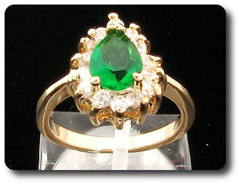 1x9mm Green Emerald Ring