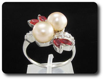 2x8mm Fresh Water Pearl Ring