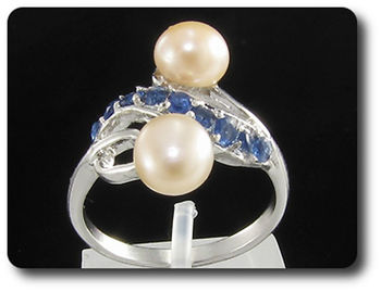 2x6mm Fresh Water Pearl Ring