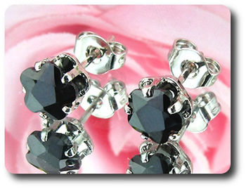 BOUCLES D'OREILLE SAPHIR NOIR