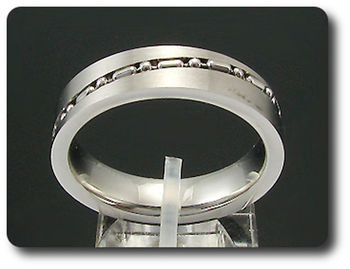 BAGUE HOMME MOTIF CHAINE