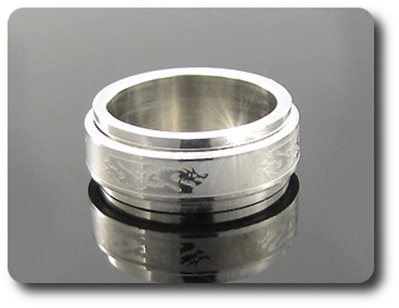 BAGUE HOMME MOTIF DRAGON