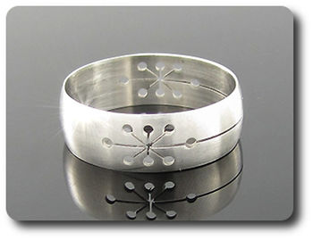 Fashionable Men Ring