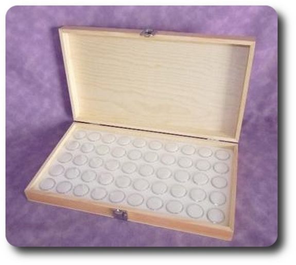 WOOD SOLID TOP DISPLAY