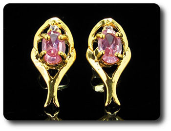 BOUCLES D'OREILLE SAPHIR ROSE