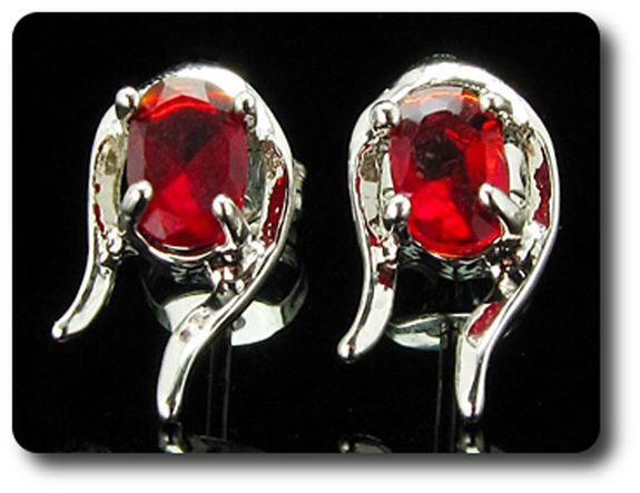BOUCLES D'OREILLE RUBIS