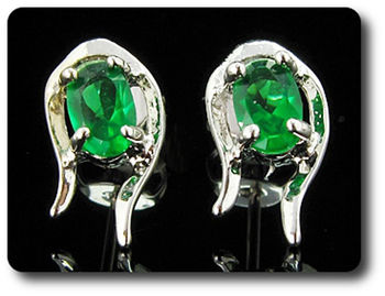 BOUCLES D'OREILLE EMERAUDE