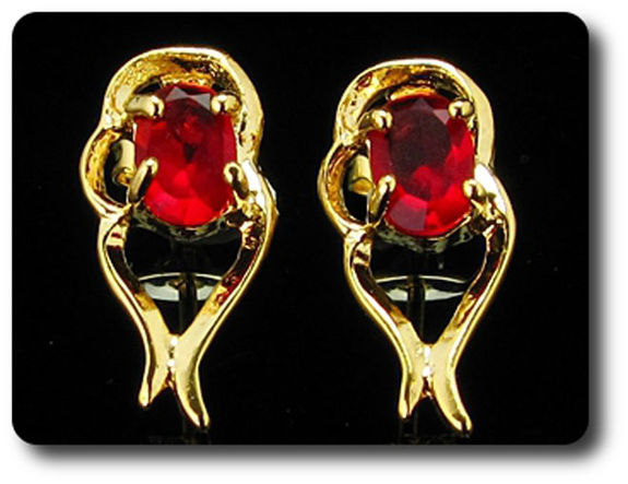 BOUCLES D'OREILLE RUBIS