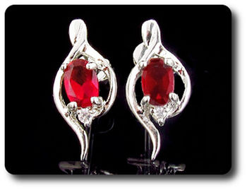 BOUCLES D'OREILLE RUBIS