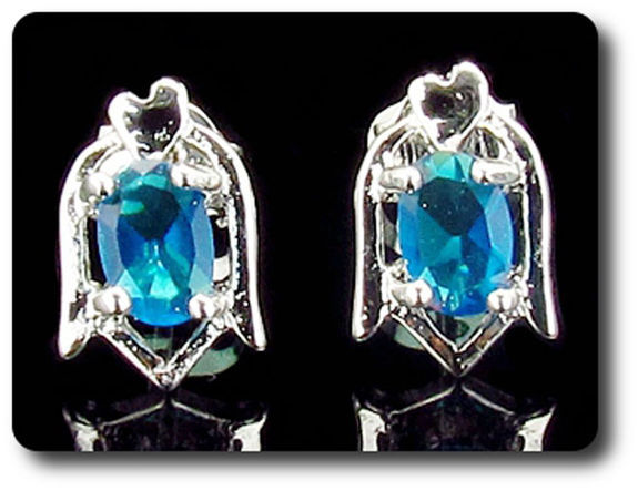 BOUCLES D'OREILLE SAPHIR BLEU