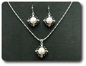 24x3mm Black Sapphire & Pearl Pendant Earrings Set