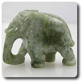379.83 cts ELEPHANT JADE CARVING