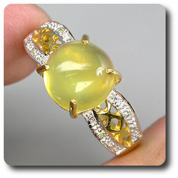 YELLOW OPAL & PERIDOT RING