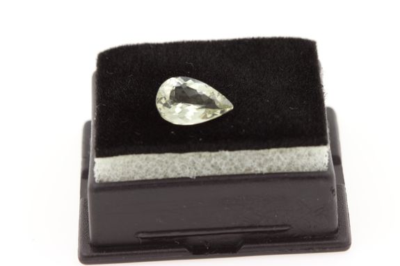 1.62 cts  BERYL VERT . IF