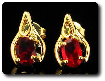 BOUCLES D'OREILLE RUBIS
