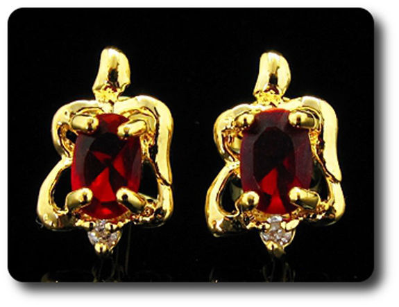 BOUCLES D'OREILLE RUBIS