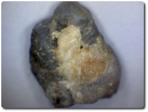 12.0 cts SAPPHIRE CRYSTAL