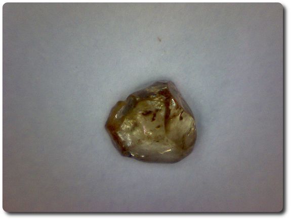 0.6 carats CRISTAL DE ZIRCON