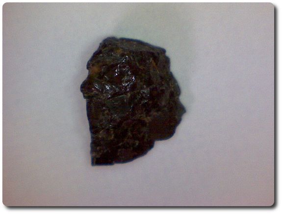 1,6 cts SERENDIBITE CRYSTAL