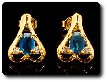 BOUCLES D'OREILLE SAPHIR BLEU